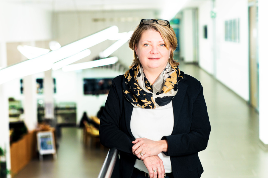 Susanne Karner, Leiterin des Mitgliederservice und der Kontaktoffensive der AK Niederösterreich © Mario Scheichel, AK Niederösterreich Susanne Karner, Leiterin des Mitgliederservice und der Kontaktoffensive der AK Niederösterreich
